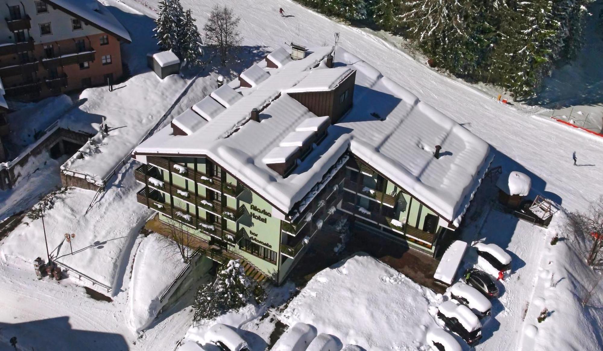 Hotel Alaska Folgarida Exterior foto